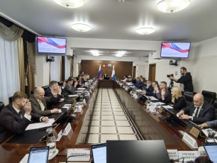 25 ноября 2025 года председатель КСП Камчатского края Константин Брызгин принял участие в 53-й сессии Законодательного Собрания Камчатского края